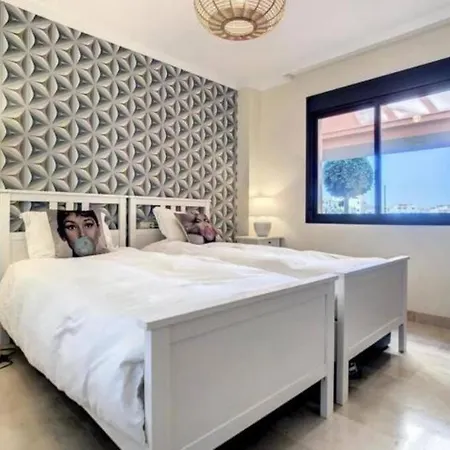 Luxueux, Piscine, Padel Et Golf De Dona Julia Appartement *