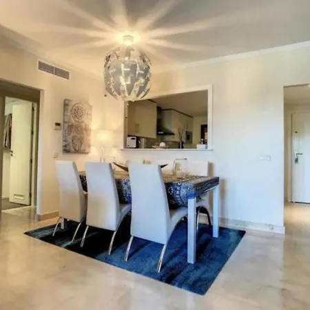 Luxueux, Piscine, Padel Et Golf De Dona Julia Bahia de Casares