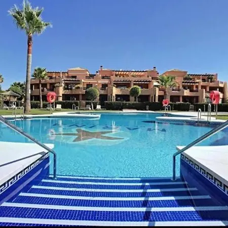 Luxueux, Piscine, Padel Et Golf De Dona Julia Bahia de Casares